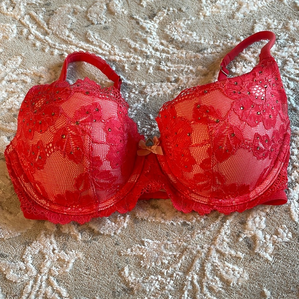 Victoria’s Secret bra